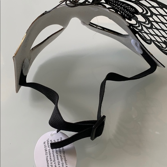 Fancy mask - Picture 4 of 6